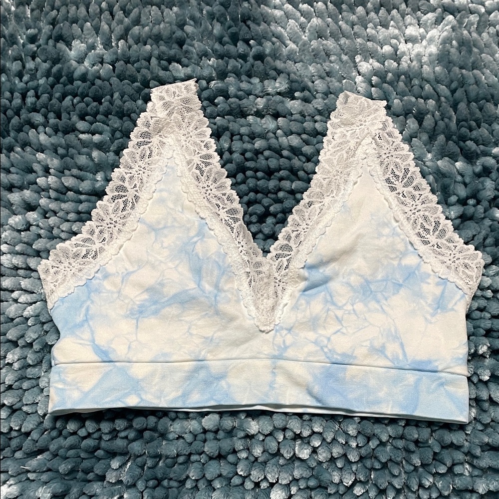 PINK size Small Victoria's Secret White and Blue Bralette with Lace Trim